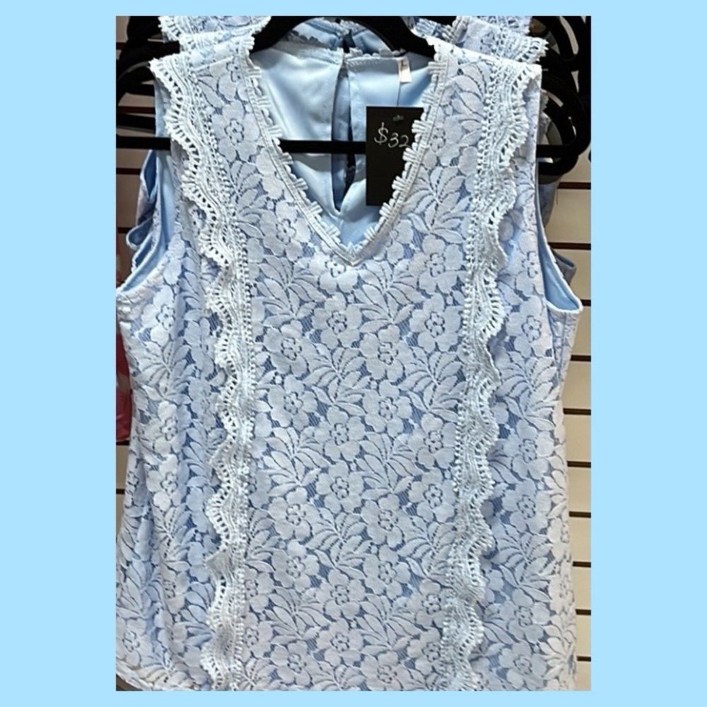 Lace Sleeveless Blouse